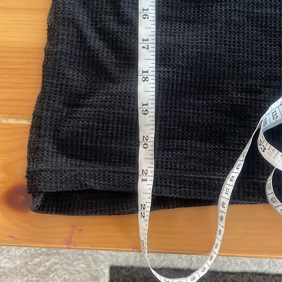 Free people black turtle Henley top XS extra small - Picture 8 of 8